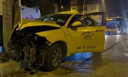 Ticari Taksi İle Motosiklet Çarpıştı: 6 Yaralı