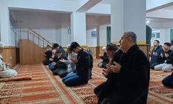 Erbaa’da Sabah Namazı Buluşmasında Şehitler İçin Dua Edildi