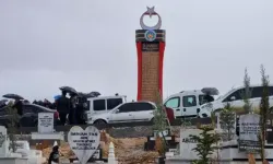 Malatya'da Depremde Ölenlerin İsimleri Anıtta Yaşatılıyor