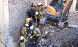 Kadıköy'de Yıkım Sırasında İşçi Molozların Altında Kaldı