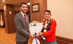 Başkan Karagöl  Dünya Şampiyonu Ahmet Duman’ı Ağırladı