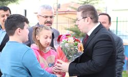 Erbaa İlçe Kaymakamı İsmail Altan Demirayak 2 Okulu Ziyaret Etti