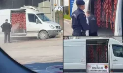 Akaryakıt İstasyonunda Minibüste Sucuk Yıkayan 3 Kişi Gözaltına Alındı