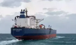 Tüpraş: 140 Bin Ton Ham Petrol Taşıyan Gemi İle İletişim Kesildi