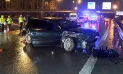Ataşehir D-100'de Zincirleme Kaza; Araçlara Çarpan Sürücü Alkollü Çıktı