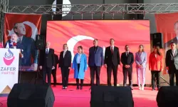 Özdağ, Zafer Partisi'nin İzmir Büyükşehir Ve İlçe Belediye Başkan Adaylarını Tanıttı