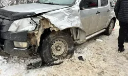 Kaza Raporu Hazırlayan Jandarma Ve Sürücüye Cip Çarptı: 2 Yaralı