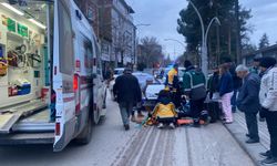 Erbaa’da Motosiklet Otomobile Çarptı: 1 Yaralı
