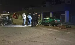 Kocaeli'de İki Otomobil Kafa Kafaya Çarpıştı: 3 Yaralı