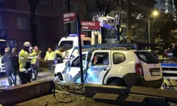 Ankara'da 2 Otomobil Çarpıştı: 1 Ölü, 2 Yaralı