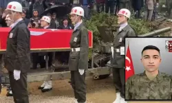 Araç kazasında şehit olan asker, toprağa verildi