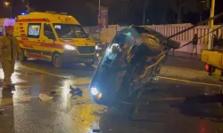 Üsküdar'da Otomobil Takla Attı : 2 Yaralı