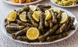 Erbaa’da iftar sofrasının vazgeçilmez lezzeti yaprak sarması