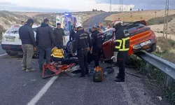 Şanlıurfa'da 2 Otomobil Çarpıştı: 1 Ölü, 2 Yaralı
