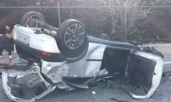 Takla Atan Otomobil Karşı Şeride Savruldu: 4 Yaralı