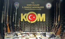 İzmir'de 'Antika' Silah Kaçakçılığı Operasyonu