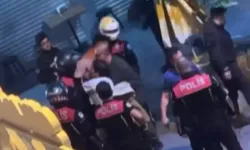 Kavgayı Ayıran Polis Memuruna Kafa Attı