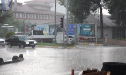 Erbaa’da Sağanak Yağış Etkisini Gösteriyor