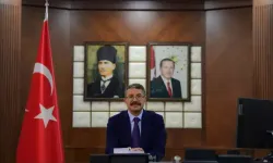 Hakkâri Valisi Ali Çelik, Belediye Başkan Vekili Olarak Görevlendirildi