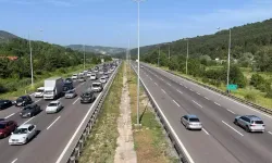 Anadolu Otoyolu'nun Bolu Geçişinde Bayram Tatili Trafiği