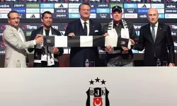 Giovanni Van Bronckhorst, Beşiktaş'a İmzayı Attı