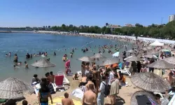 Caddebostan Plajı'nda Bayram Yoğunluğu