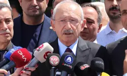 Kemal Kılıçdaroğlu, Darp Edilip Bacağından Vurulan CHP Üyesini Ziyaret Etti