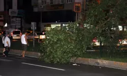 Antalya'da Şiddetli Fırtına Etkili Oldu