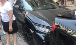 Kağıthane'de Kontrolden Çıkan Otomobilden Atladı