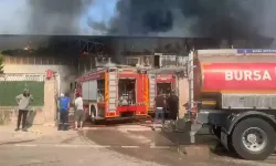 Bursa'da Yan Yana 2 Fabrikada Yangın