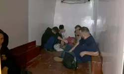 Kapalı Kasa Minibüste 6 Kaçak Göçmen Yakalandı