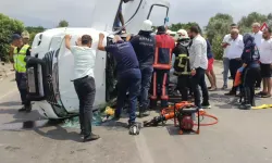 Kamyonet Virajda Takla Attı; Anne Öldü, Eşi Ve Kızı Yaralandı