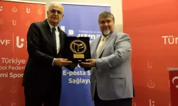 Türk Voleyboluna 'Uzman Posta' Dokunuşu