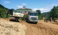 Selin Vurduğu Trabzon'da selin izleri siliniyor