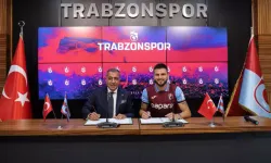 Trabzonspor’da Okay Yokuşlu İçin İmza Töreni Düzenlendi