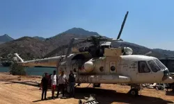 Düşen Helikopter Sudan Çıkarıldı, Rusya'ya Götürülmek Üzere Parçalanmaya Başlandı