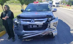 Burdur'da Trafik Kazası: İki Kişi Yaralandı