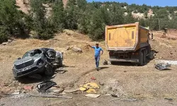 Tunceli'de Cip ile Kamyon Çarpıştı: 1 Çocuk ve 1 Yetişkin Hayatını Kaybetti, 4 Yaralı