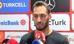 A Milli Futbol Takımı'nın Kaptanı Hakan Çalhanoğlu, 21 Yıl Aradan Sonra Ballon d'Or’a Aday Gösterilen İlk Türk Oyuncu Ol