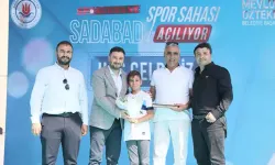 Kağıthane'de Yenilenen Sadabad Spor Sahası Açıldı