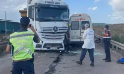 Adana’da TIR ile Servis Minibüsü Çarpıştı: 4 Ölü, 6 Yaralı