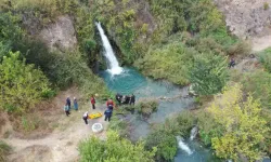 İki Çocuğunu Boğulmaktan Kurtardı, Kendisi Öldü