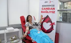 Ünlü oyunculardan Kızılay’ın kan bağışı kampanyasına destek