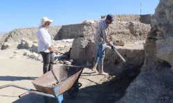 Hacılar Büyük Höyük'te buruk kazı