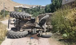 Ballıbağ Köyü'nde Traktör Devrildi