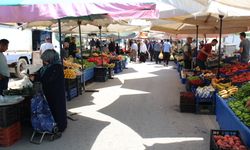 Erbaa’da Yağışların Ardından Salı Pazarı Yoğun İlgi Gördü