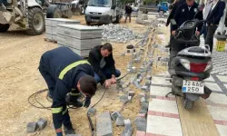 Kablolar Çalındı ve Parke Taşları Tahrip Edildi