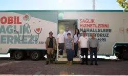 Kepez Belediyesi'nin Mobil Sağlık Tırı Mahallelere Ulaşıyor