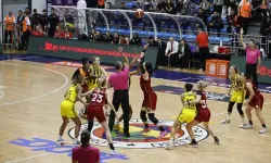 Fenerbahçe Opet - Galatasaray Çağdaş Faktoring: 82-73