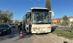 Kütahya'da İşçi Servis Otobüsleri Çarpıştı; 3 Yaralı